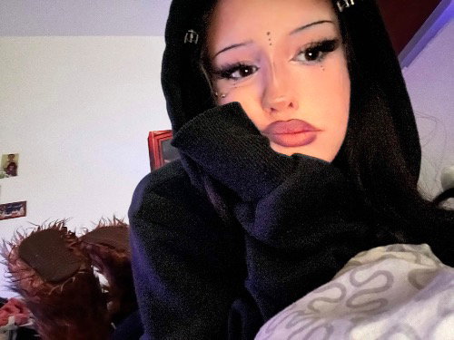 crykitty11, portrait